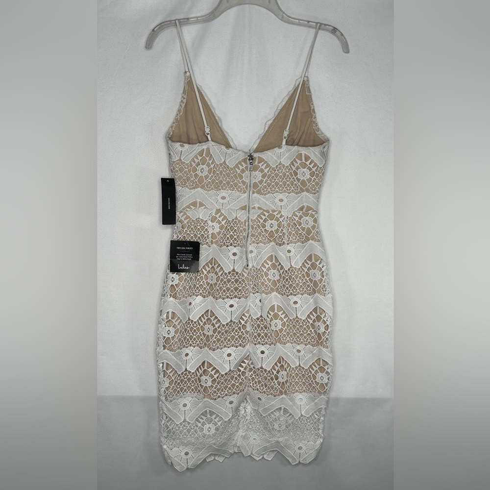 Lulu’s Sway NWT Away Dress White Crocheted Lace Adjustable Straps Engagement SzS - Picture 2 of 9